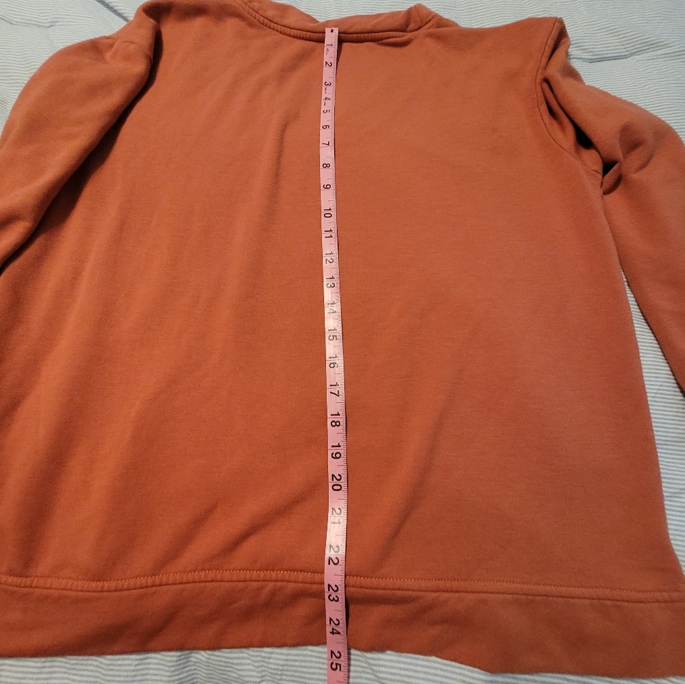 Orvis Rust V-Neck Pullover - Picture 5 of 5